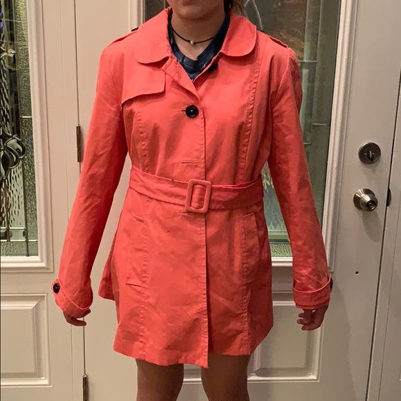 Peach/orange raincoat - Picture 1 of 3
